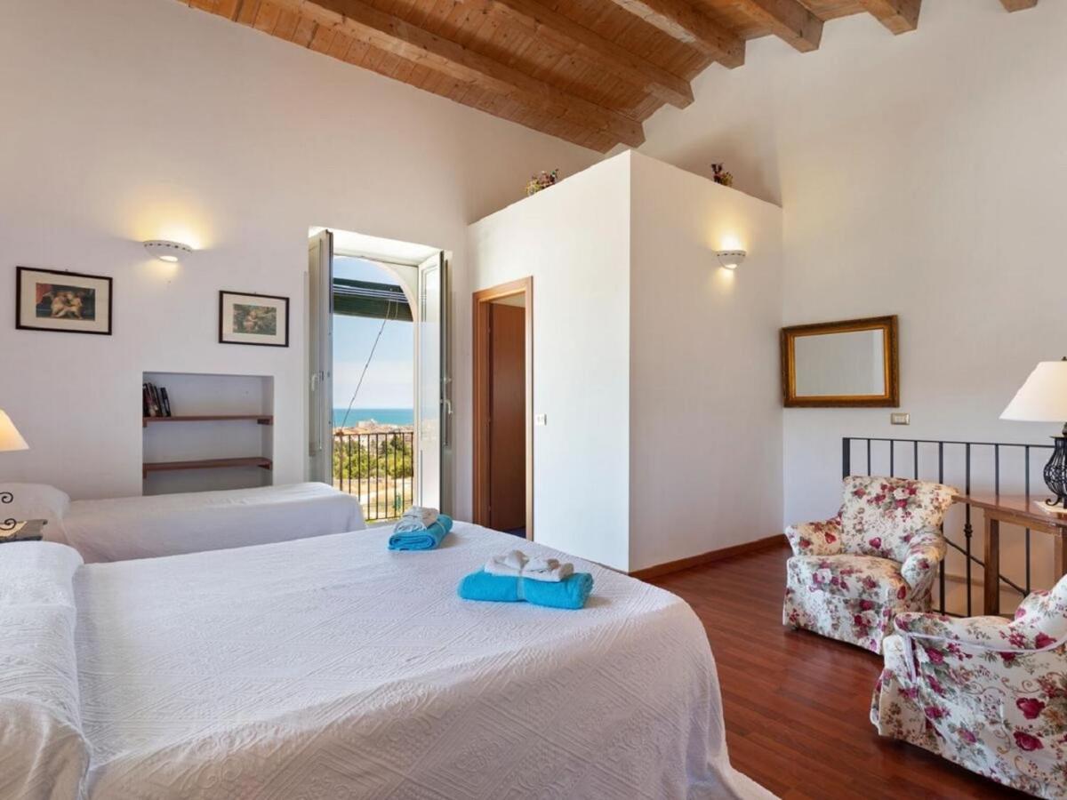 Il Baglio Di Kharrub Rural Guest House Pozzallo Exterior photo